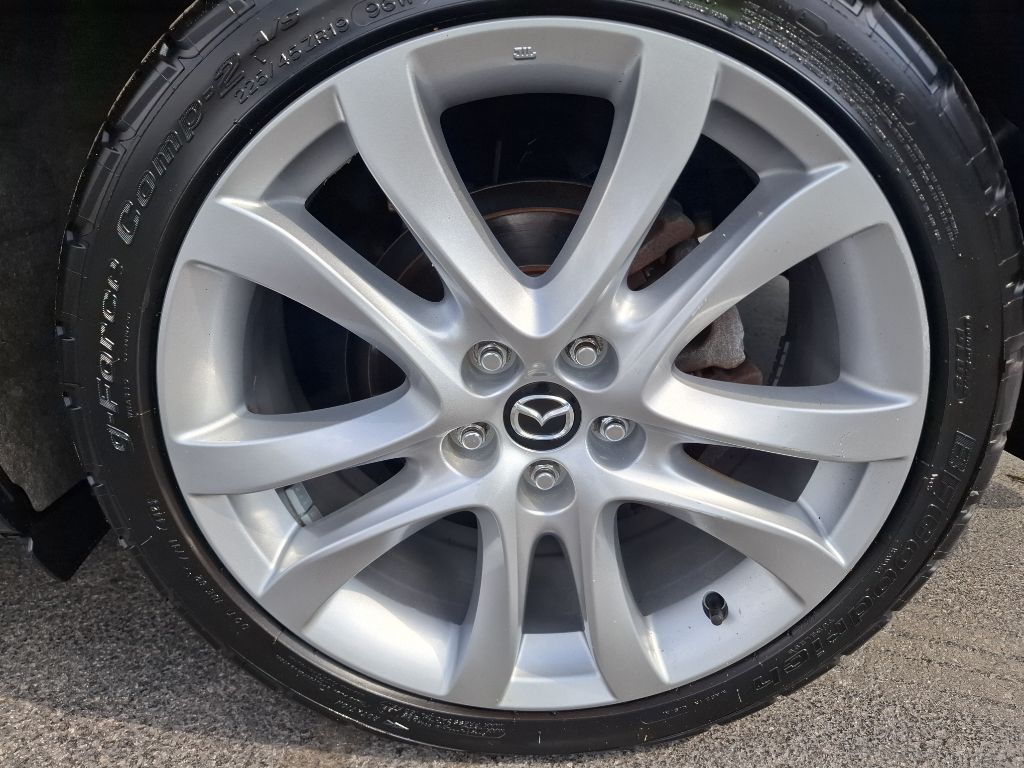 Photo 5 of this MAZDA MAZDA6
