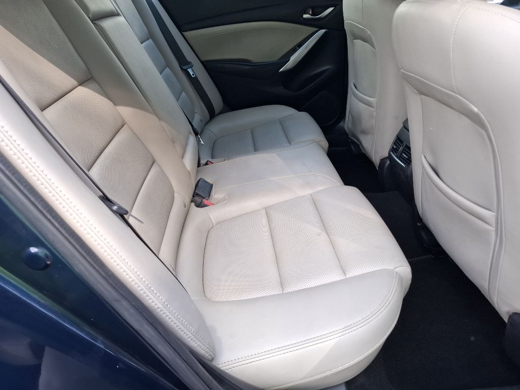 Photo 6 of this MAZDA MAZDA6