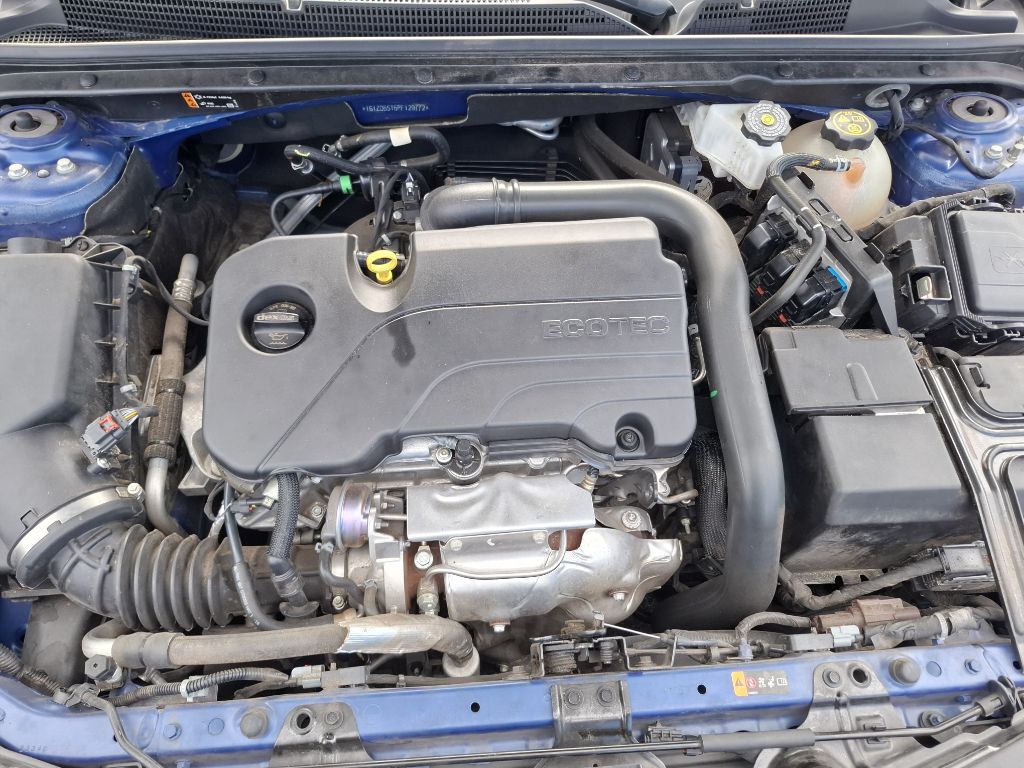 Photo 14 of this CHEVROLET MALIBU
