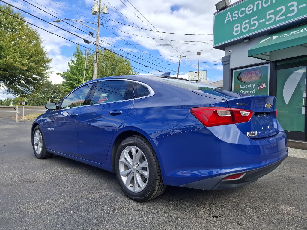 Photo 5 of this CHEVROLET MALIBU