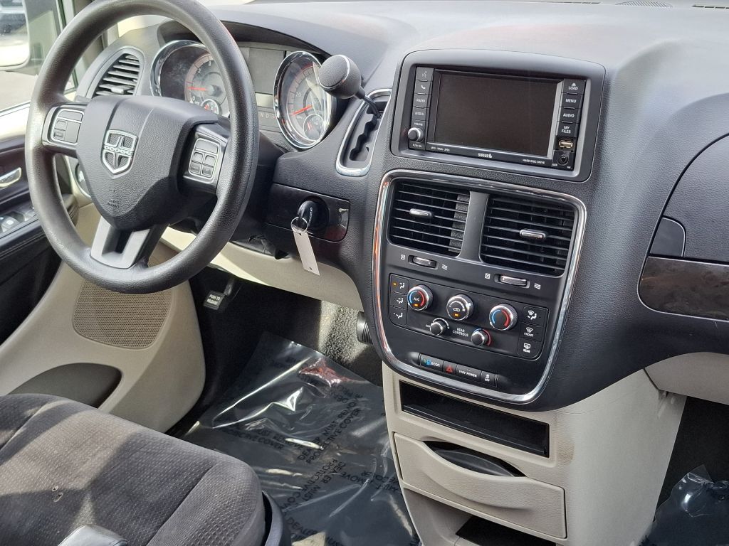 Photo 2 of this DODGE GRAND CARAVAN