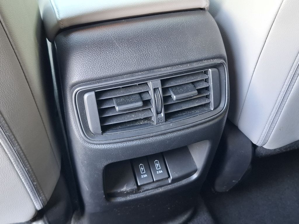 Photo 9 of this HONDA CR-V