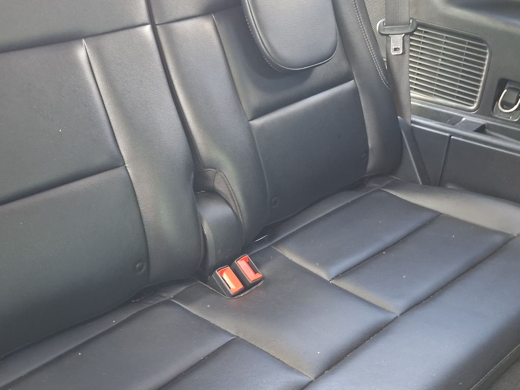 Photo 13 of this FORD EXPLORER