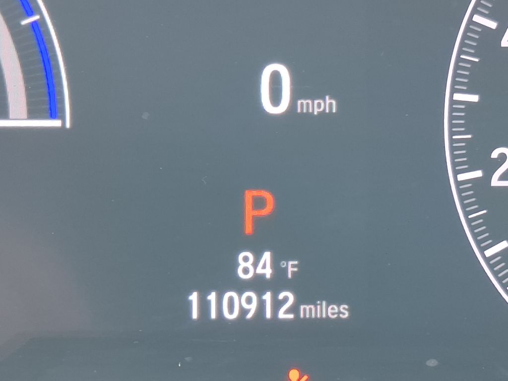 Photo 13 of this HONDA ACCORD HYBRID