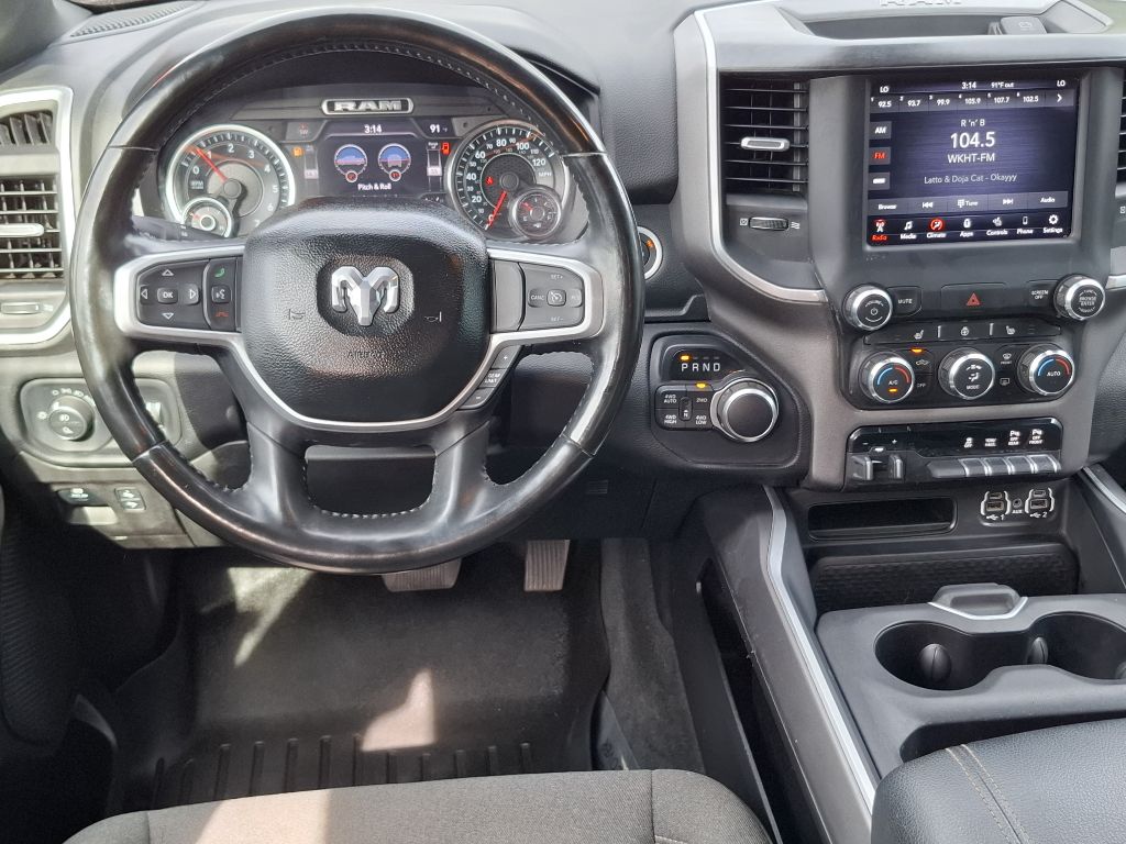 Photo 2 of this RAM 1500