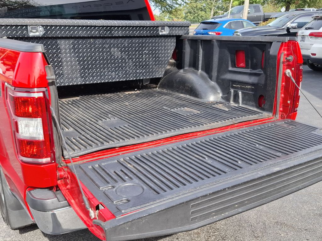 Photo 6 of this FORD F-150