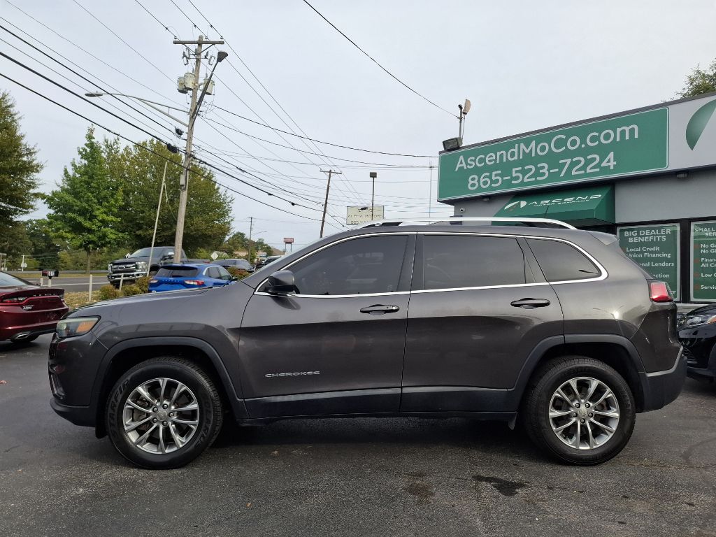 Photo 4 of this JEEP CHEROKEE