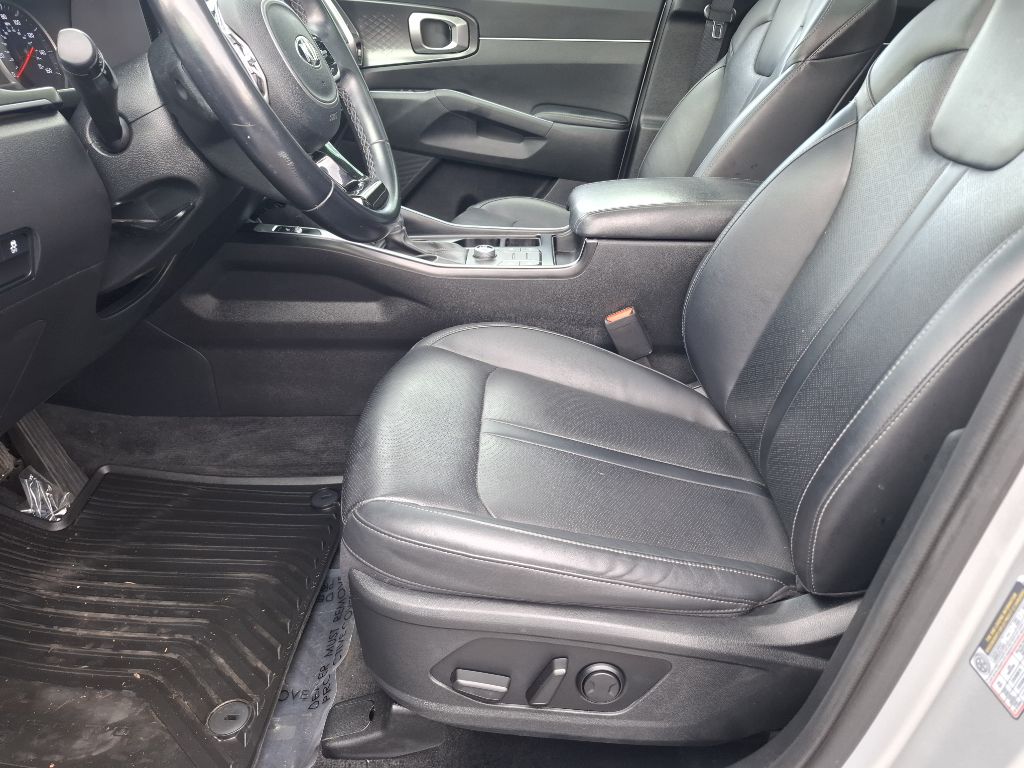 Photo 16 of this KIA SORENTO