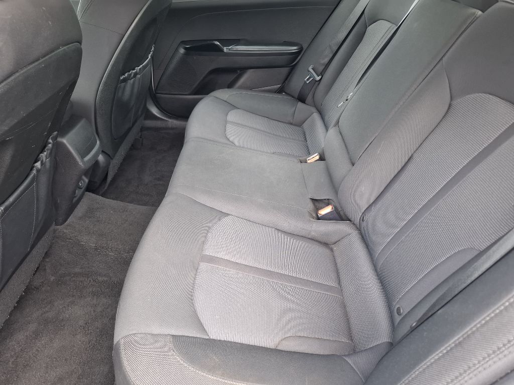 Photo 10 of this KIA K5