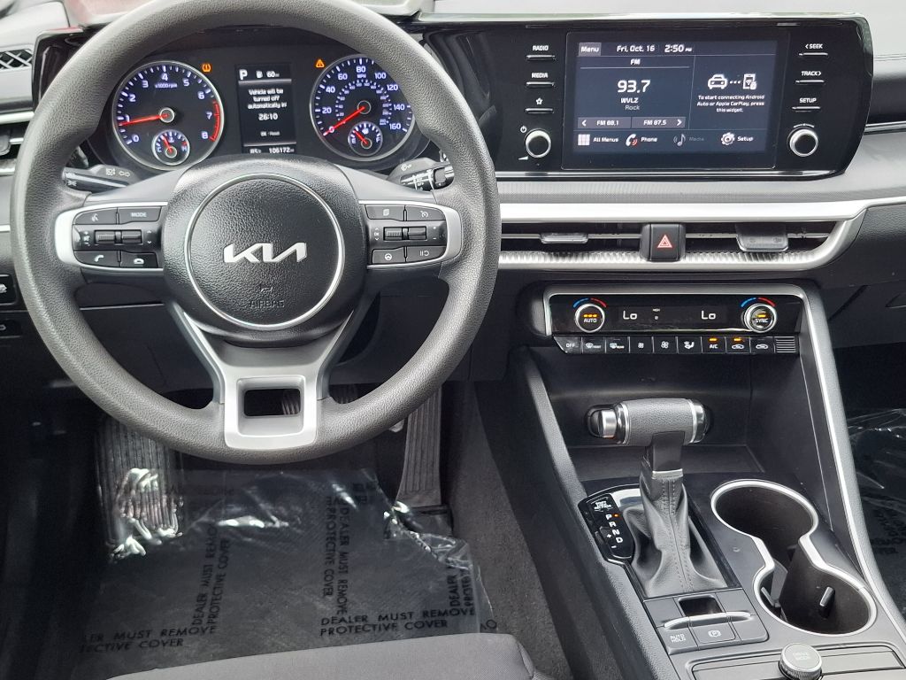 Photo 16 of this KIA K5