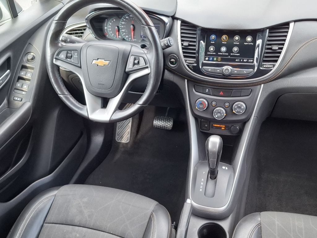 Photo 8 of this CHEVROLET TRAX