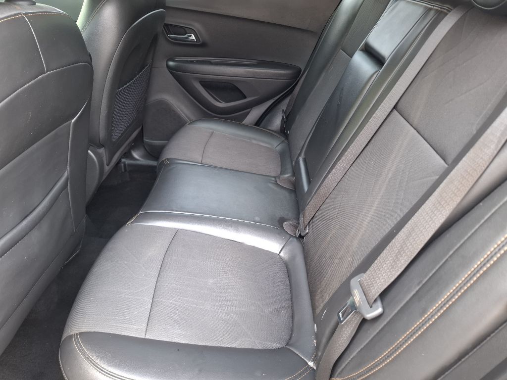 Photo 11 of this CHEVROLET TRAX