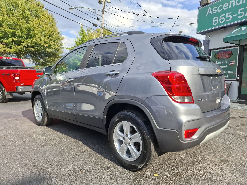 Photo 5 of this CHEVROLET TRAX