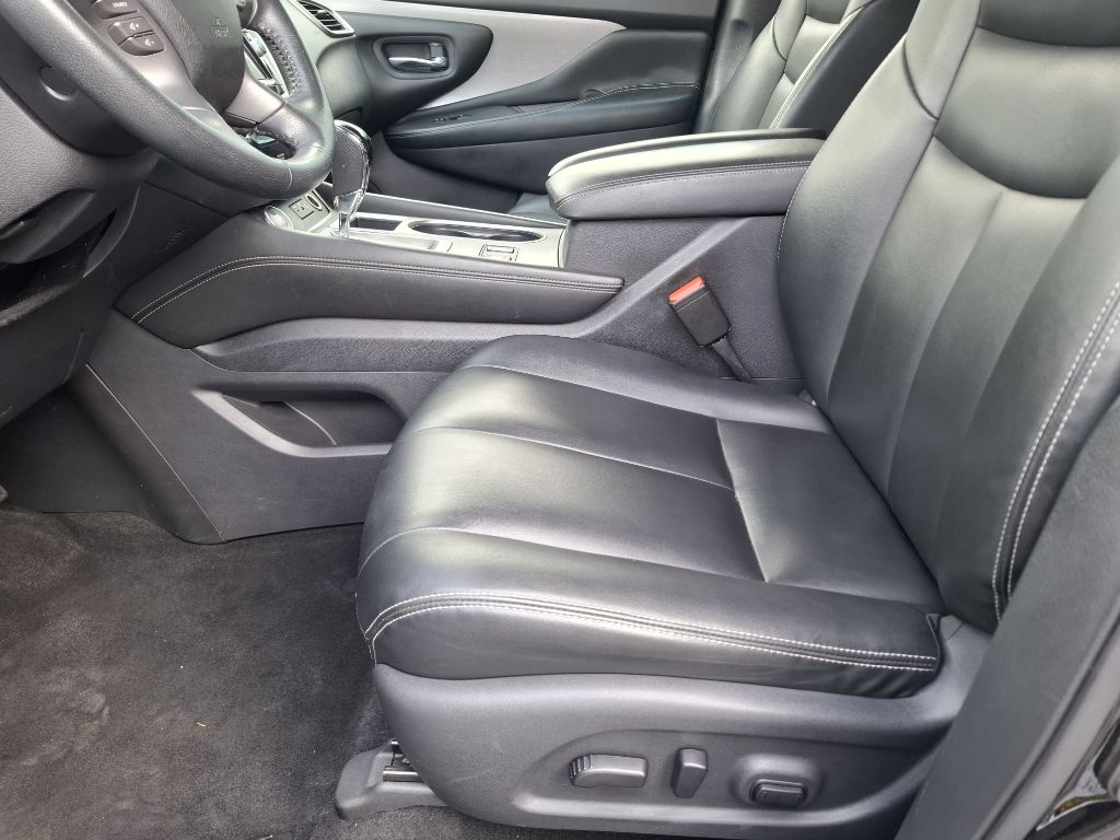 Photo 13 of this NISSAN MURANO
