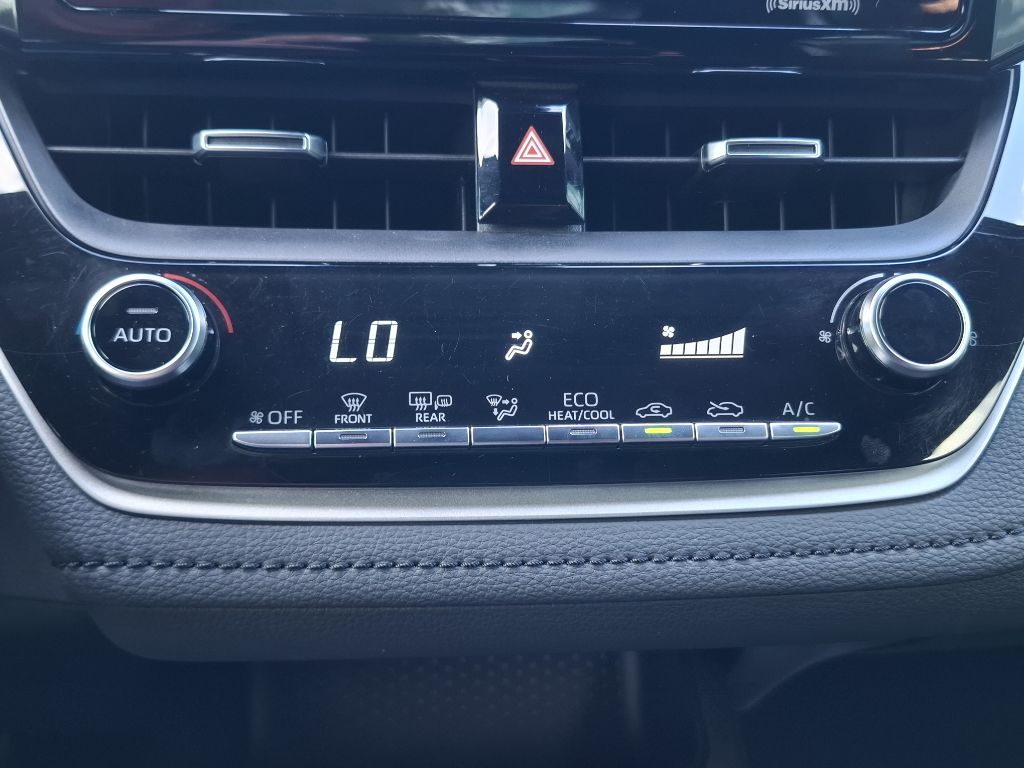 Photo 13 of this TOYOTA COROLLA