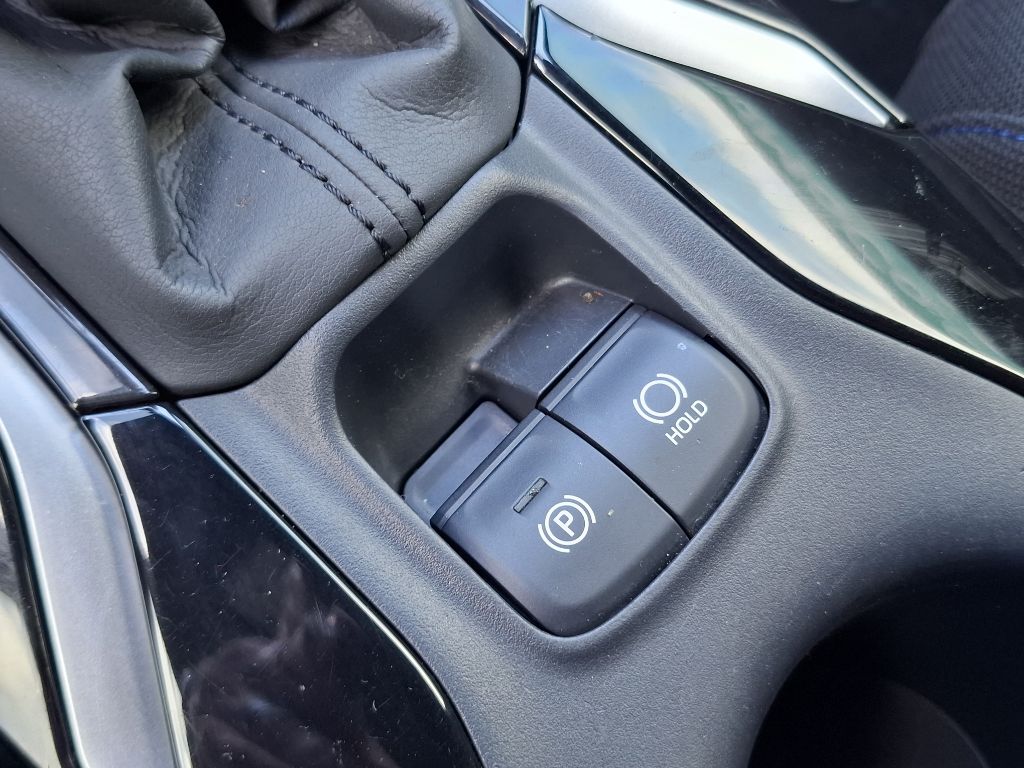 Photo 12 of this TOYOTA COROLLA