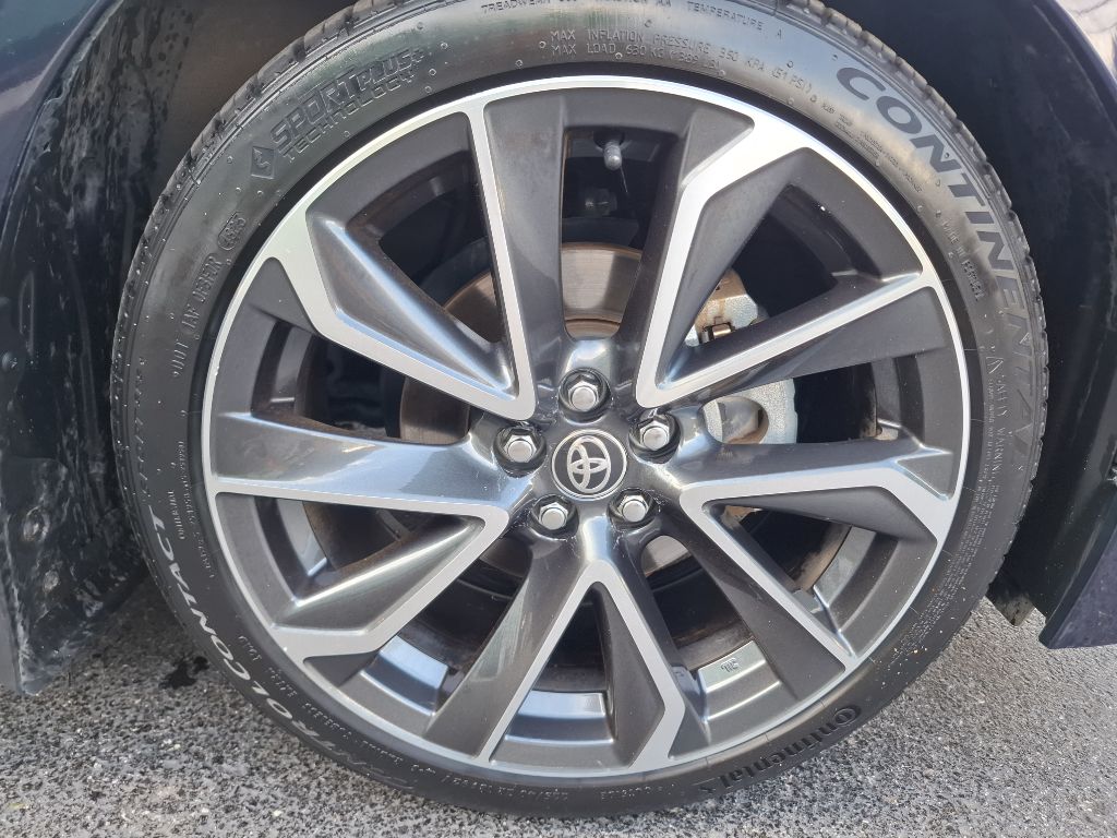 Photo 5 of this TOYOTA COROLLA