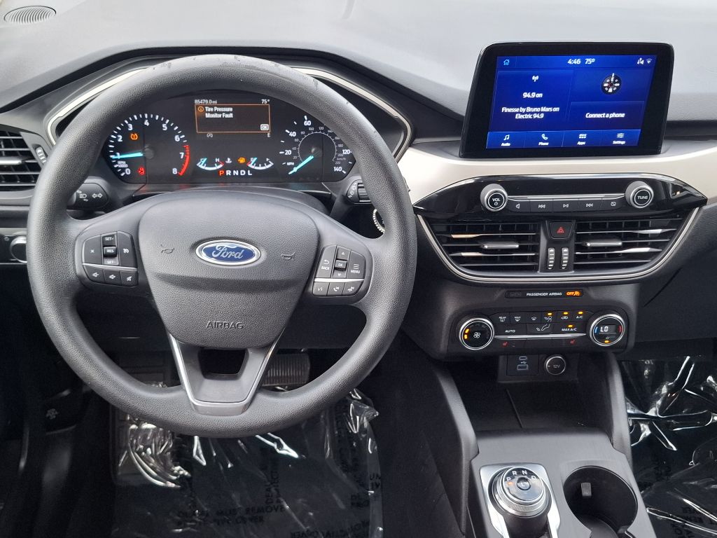 Photo 13 of this FORD ESCAPE