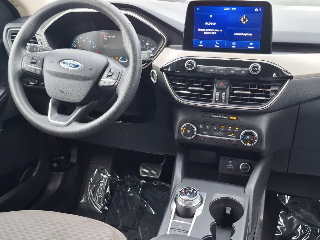 Photo 2 of this FORD ESCAPE