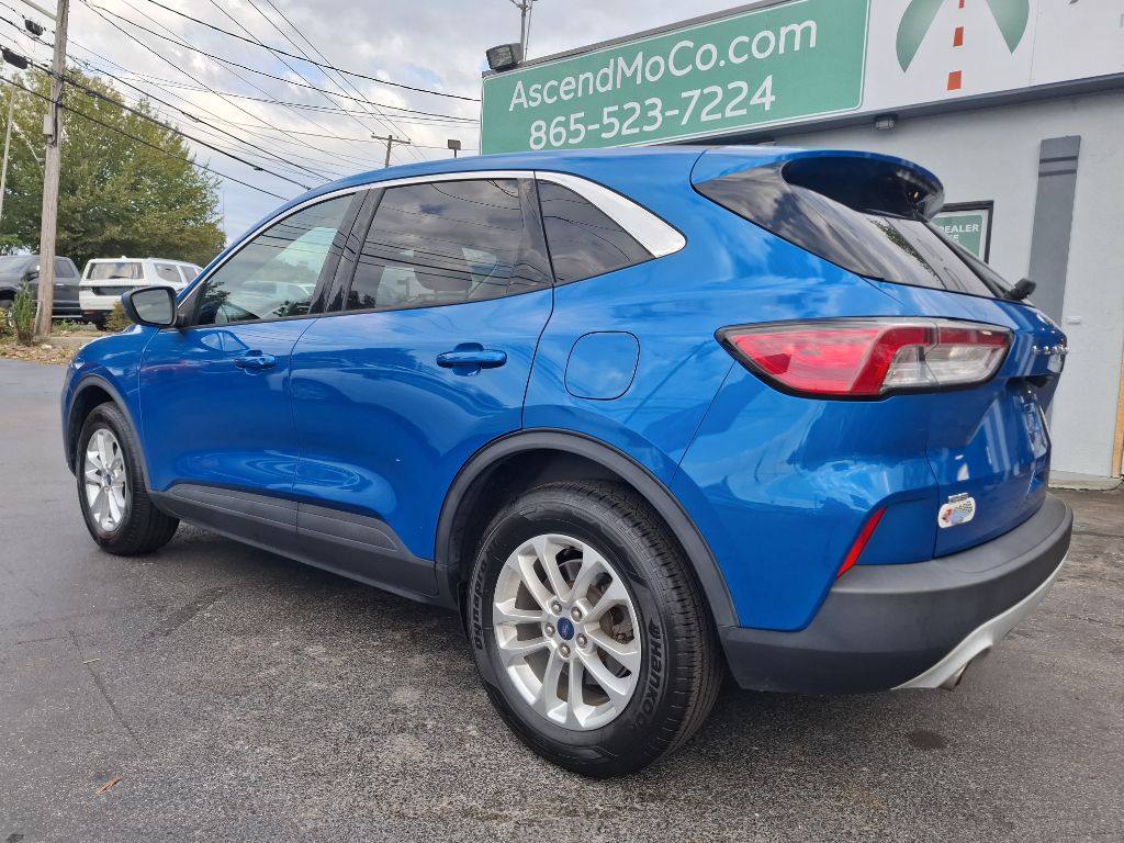 Photo 3 of this FORD ESCAPE