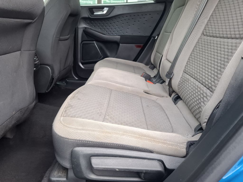 Photo 11 of this FORD ESCAPE
