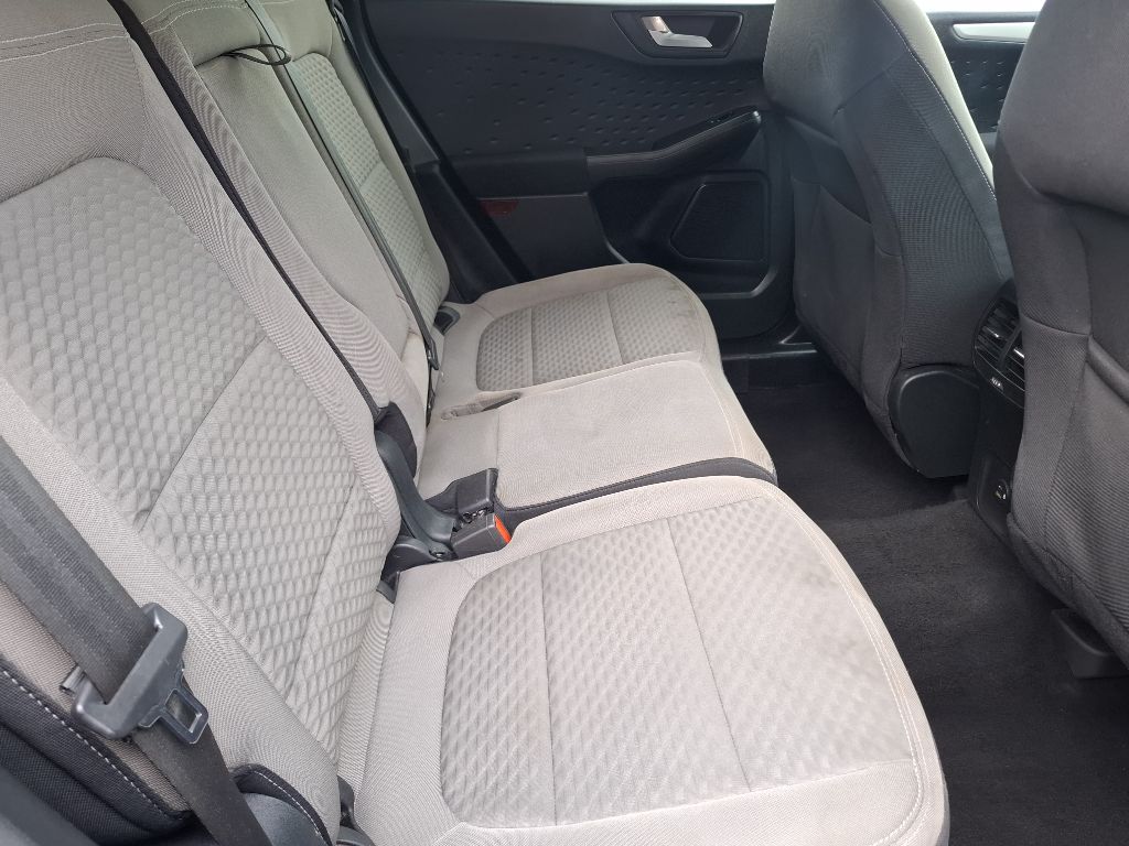 Photo 10 of this FORD ESCAPE