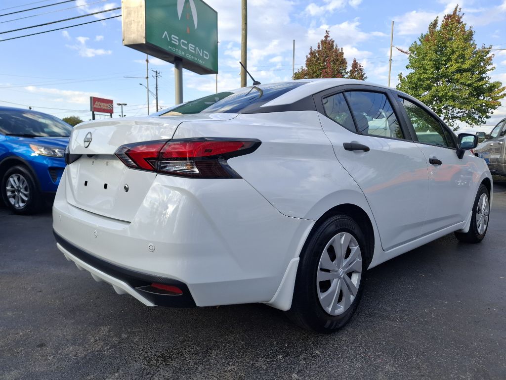 Photo 6 of this NISSAN VERSA