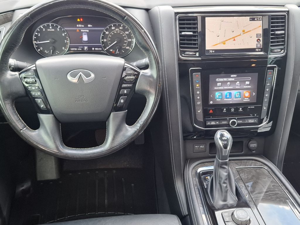 Photo 2 of this INFINITI QX80