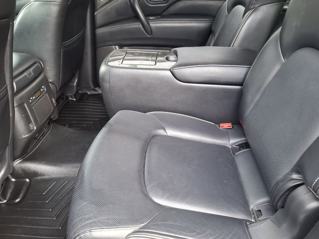 Photo 8 of this INFINITI QX80