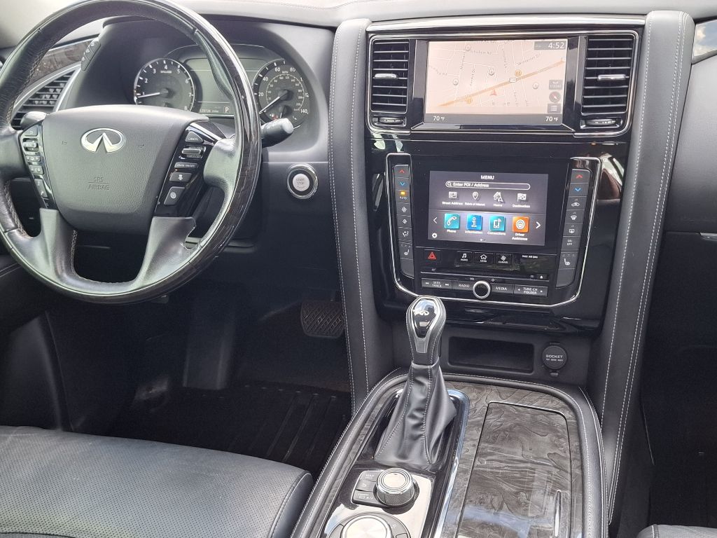 Photo 6 of this INFINITI QX80