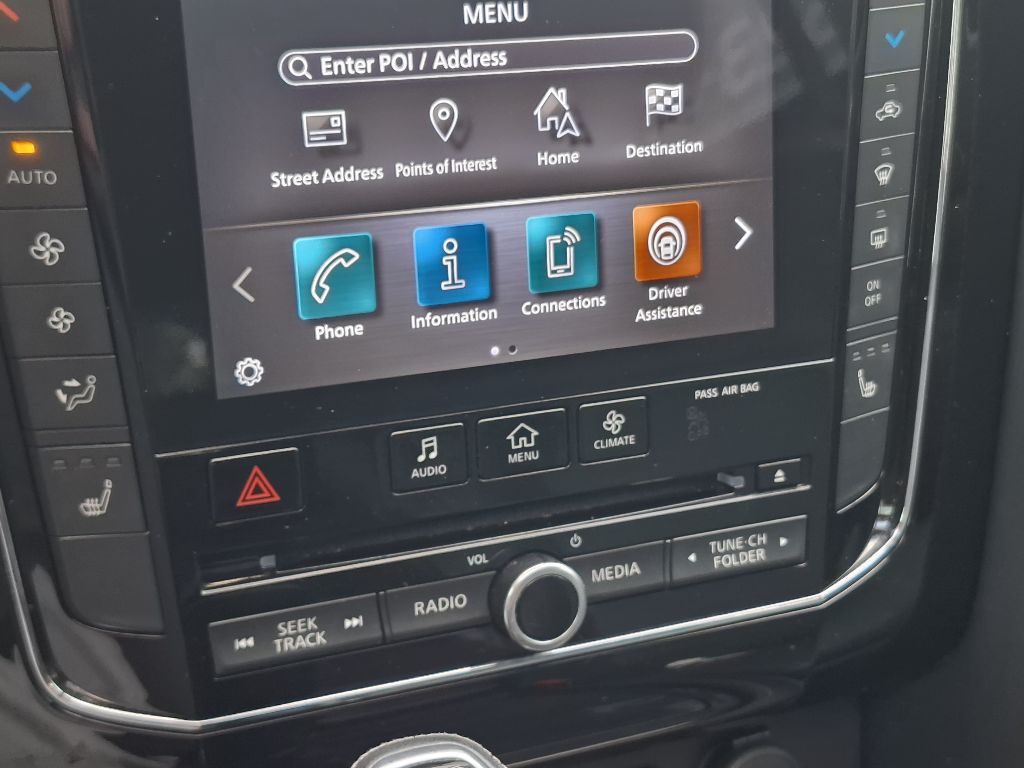 Photo 18 of this INFINITI QX80