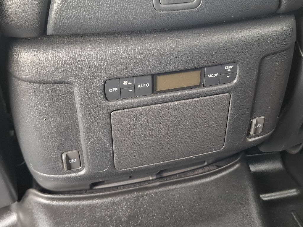 Photo 15 of this INFINITI QX80