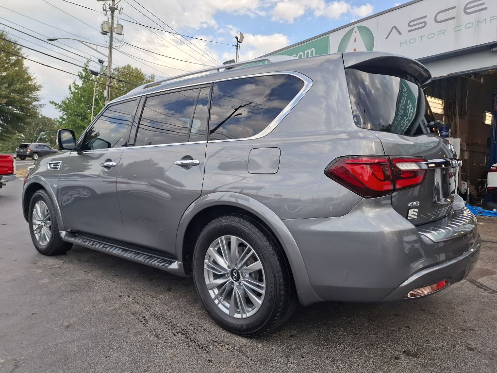 Photo 10 of this INFINITI QX80