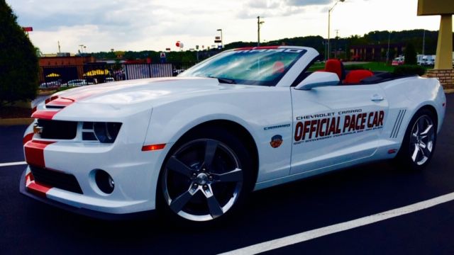 Photo 2 of this CHEVROLET CAMARO