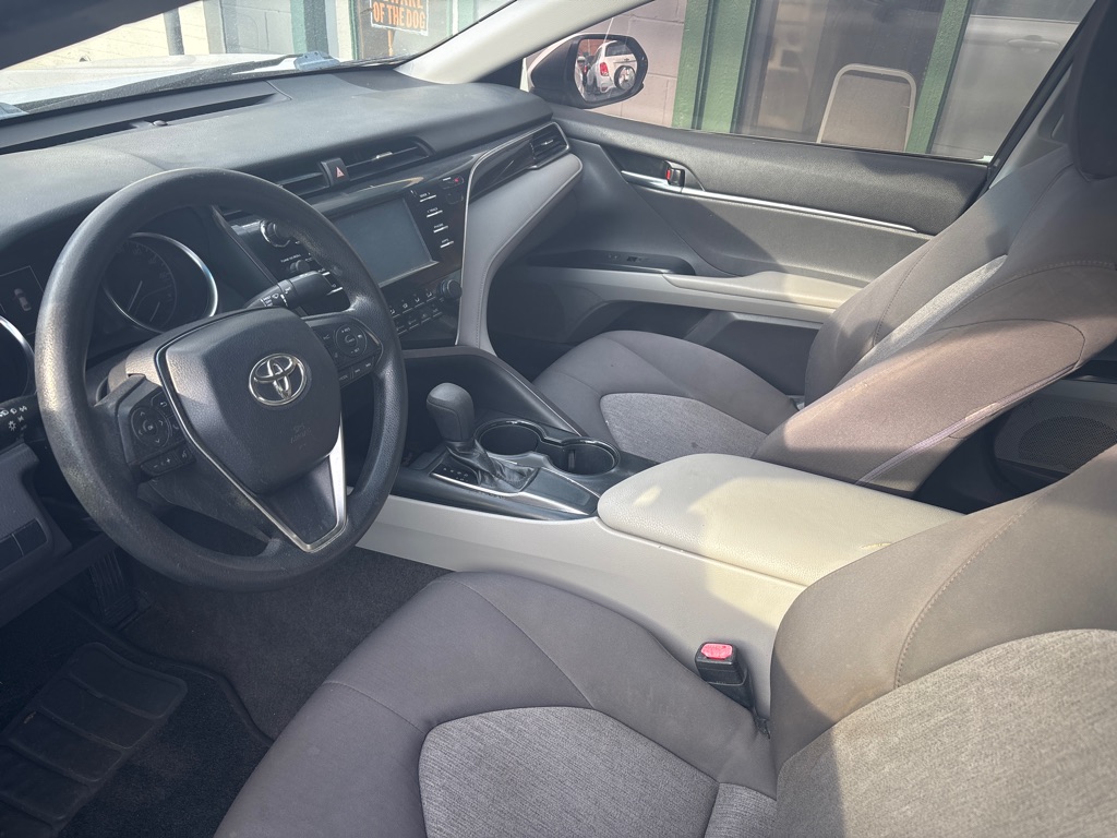 Photo 5 of this TOYOTA CAMRY