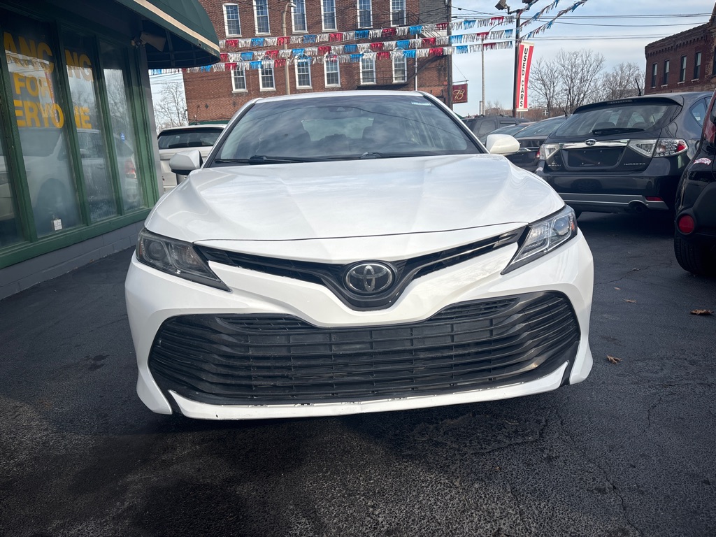 Photo 2 of this TOYOTA CAMRY