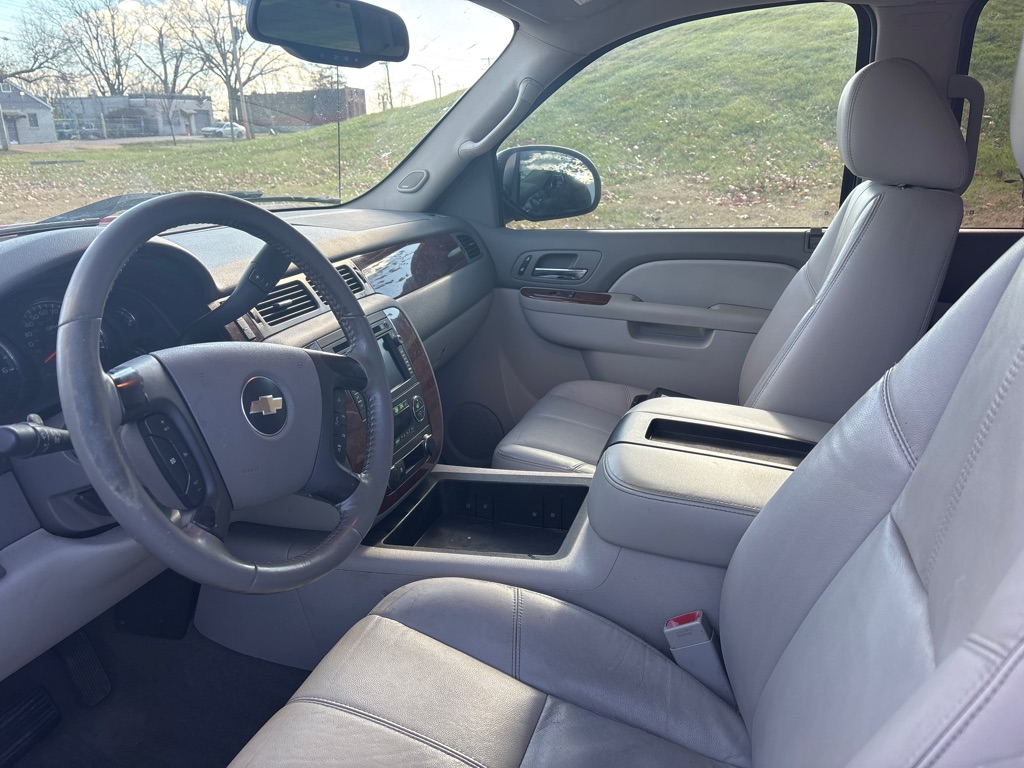 Photo 4 of this CHEVROLET SILVERADO 1500