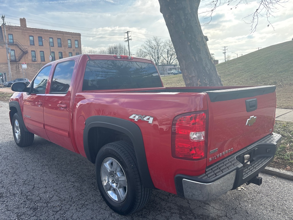 Photo 8 of this CHEVROLET SILVERADO 1500