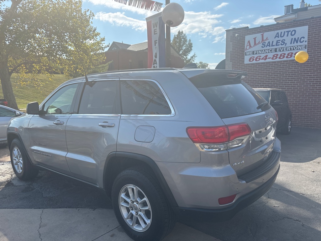 Photo 9 of this JEEP GRAND CHEROKEE