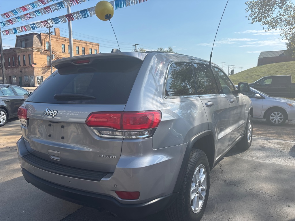 Photo 7 of this JEEP GRAND CHEROKEE