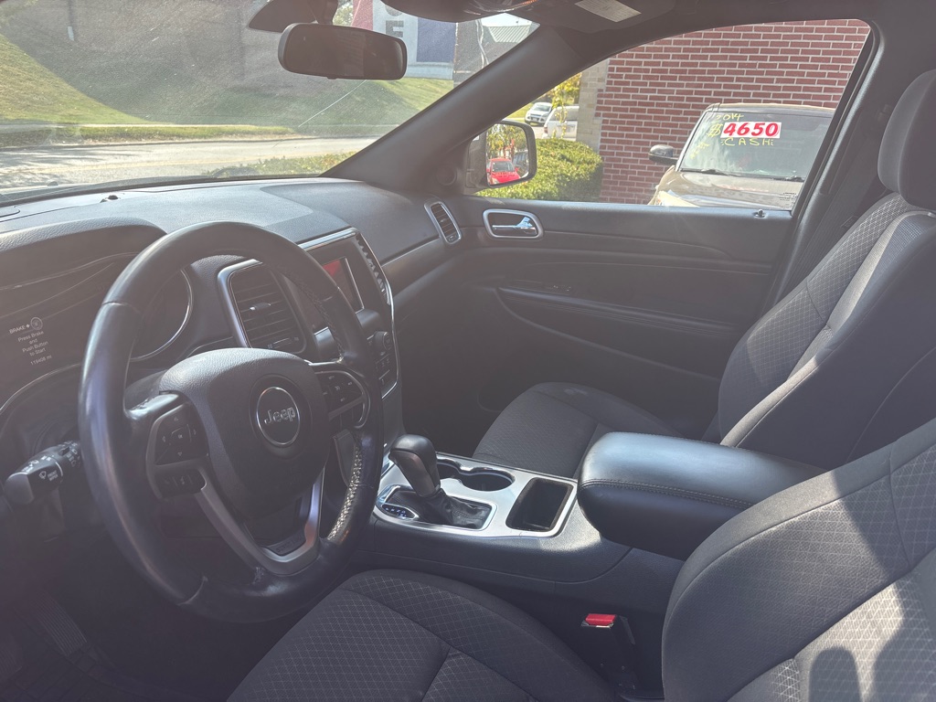 Photo 5 of this JEEP GRAND CHEROKEE