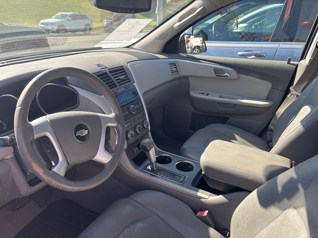 Photo 5 of this CHEVROLET TRAVERSE