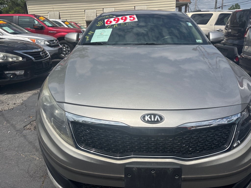 Photo 2 of this KIA OPTIMA