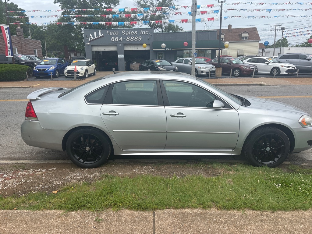 Photo 4 of this CHEVROLET IMPALA