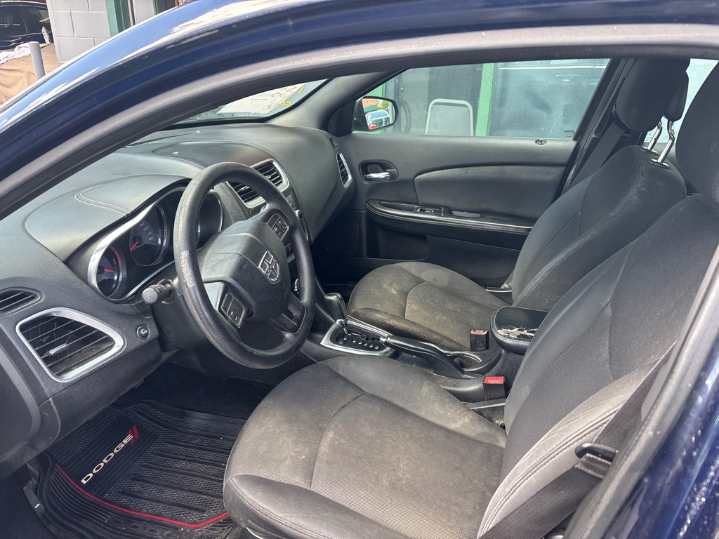 Photo 8 of this DODGE AVENGER