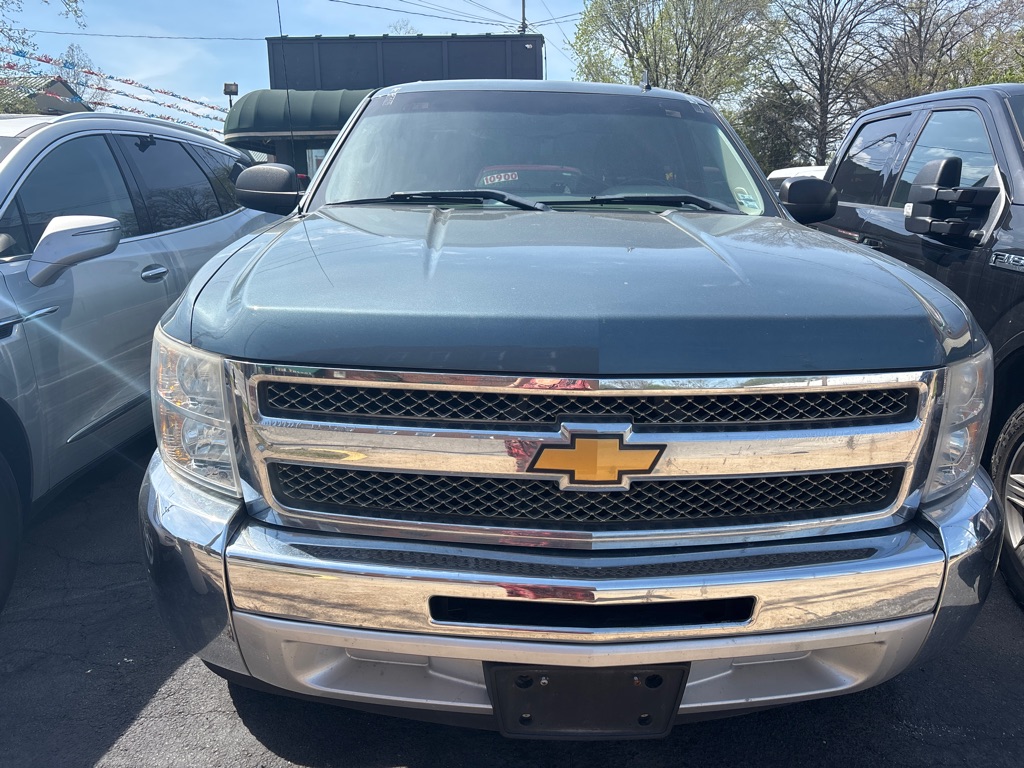 Photo 2 of this CHEVROLET SILVERADO 1500