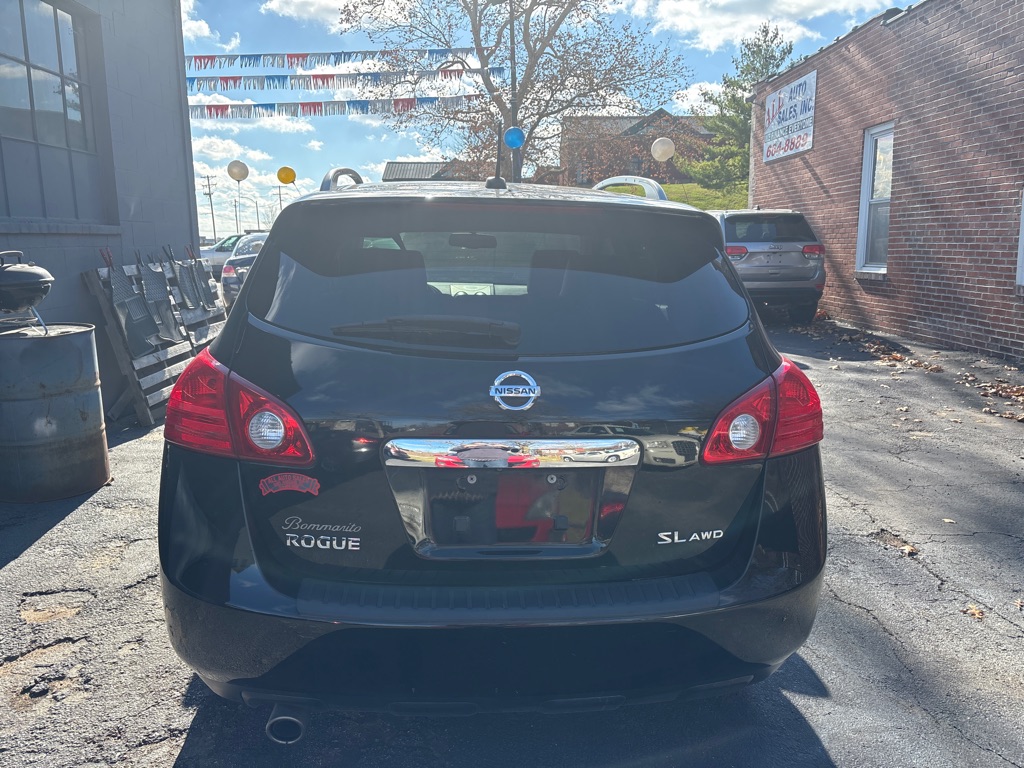 Photo 8 of this NISSAN ROGUE