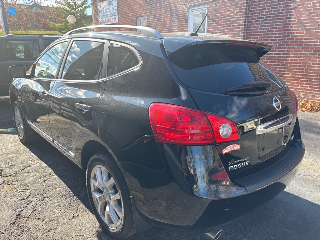 Photo 9 of this NISSAN ROGUE