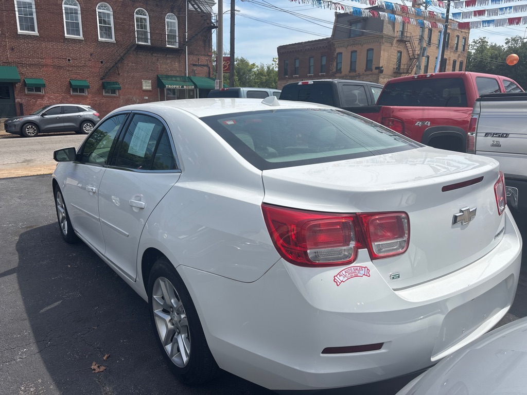 Photo 7 of this CHEVROLET MALIBU