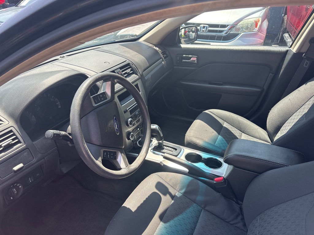 Photo 6 of this FORD FUSION